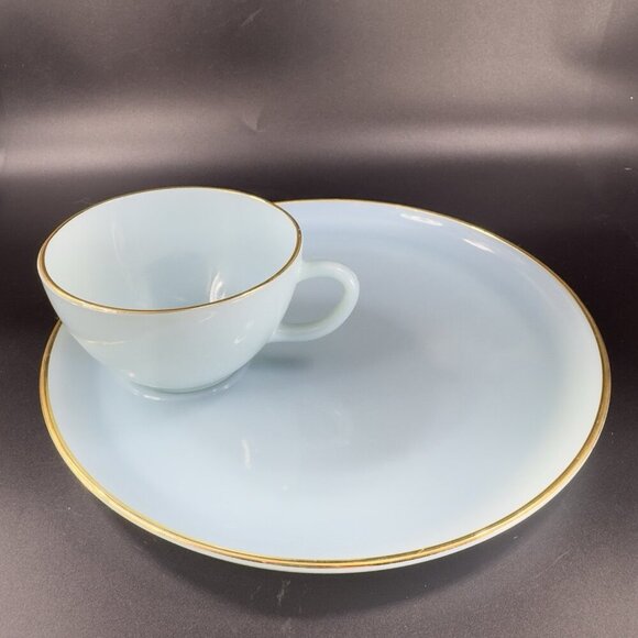 Vintage Anchor Hocking Fire King Blue Turquoise Lunch Snack Plate and Cup Set - Picture 8 of 13